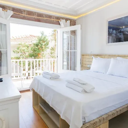 Cunda Piano * Ayvalı